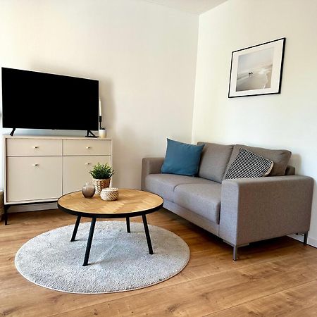 Gemuetliches 1R Apartment Mit Balkon, Parking, Tv Streaming Magdeburg Exterior foto